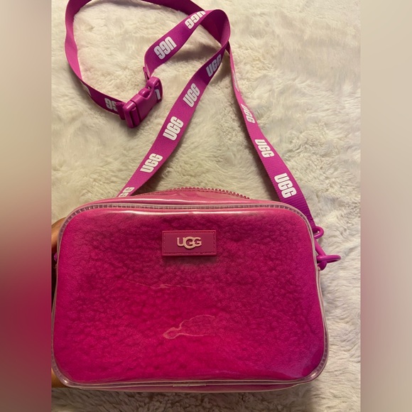 UGG Janey II sheepskin clear crossbody belt bag rock rose bright pink - Picture 2 of 10